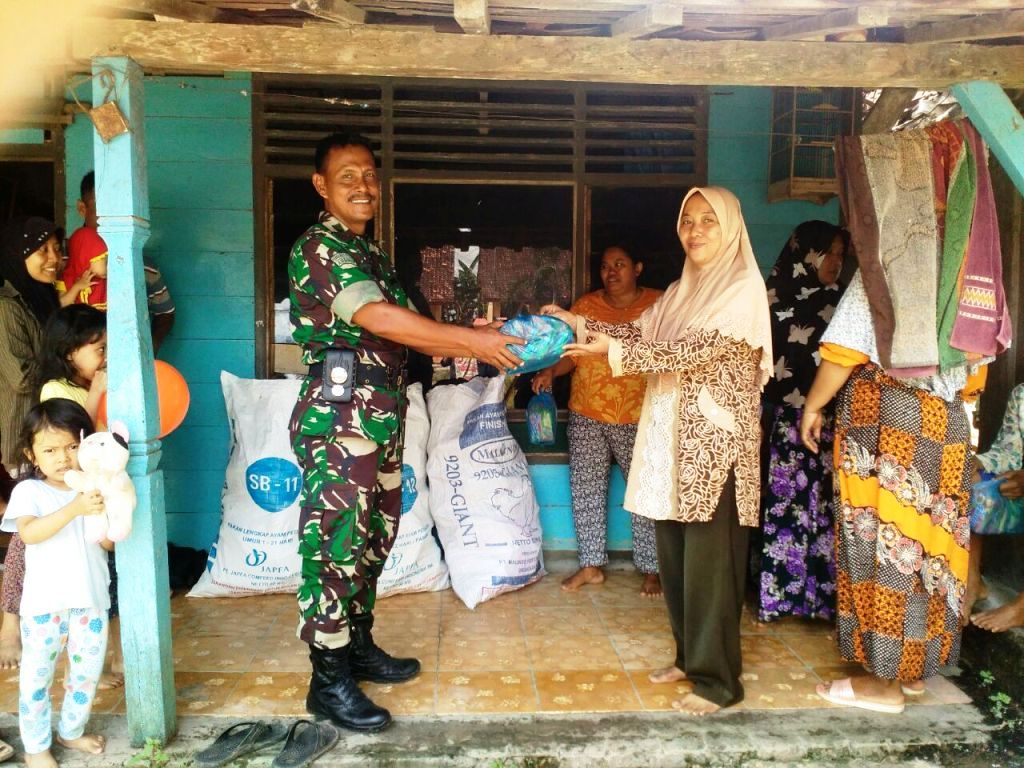 TNI Peduli Korban Banjir